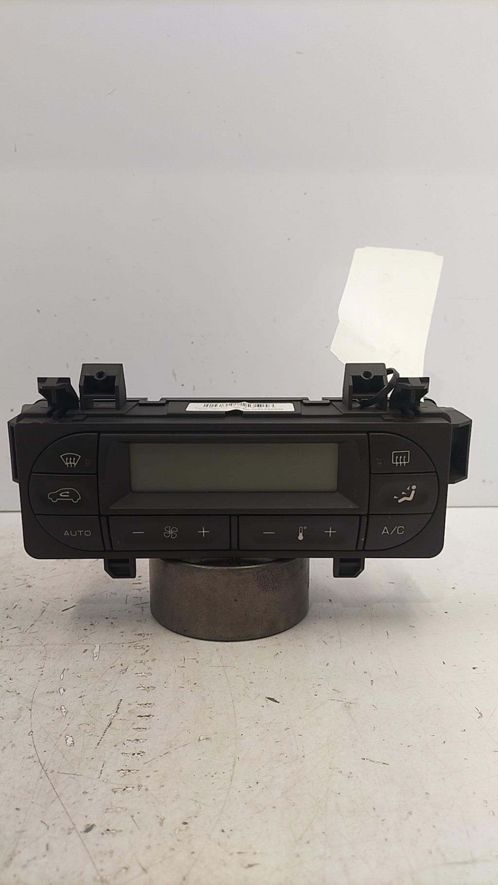 Commande chauffage CITROEN C3 1 PHASE 2 Essence - 1