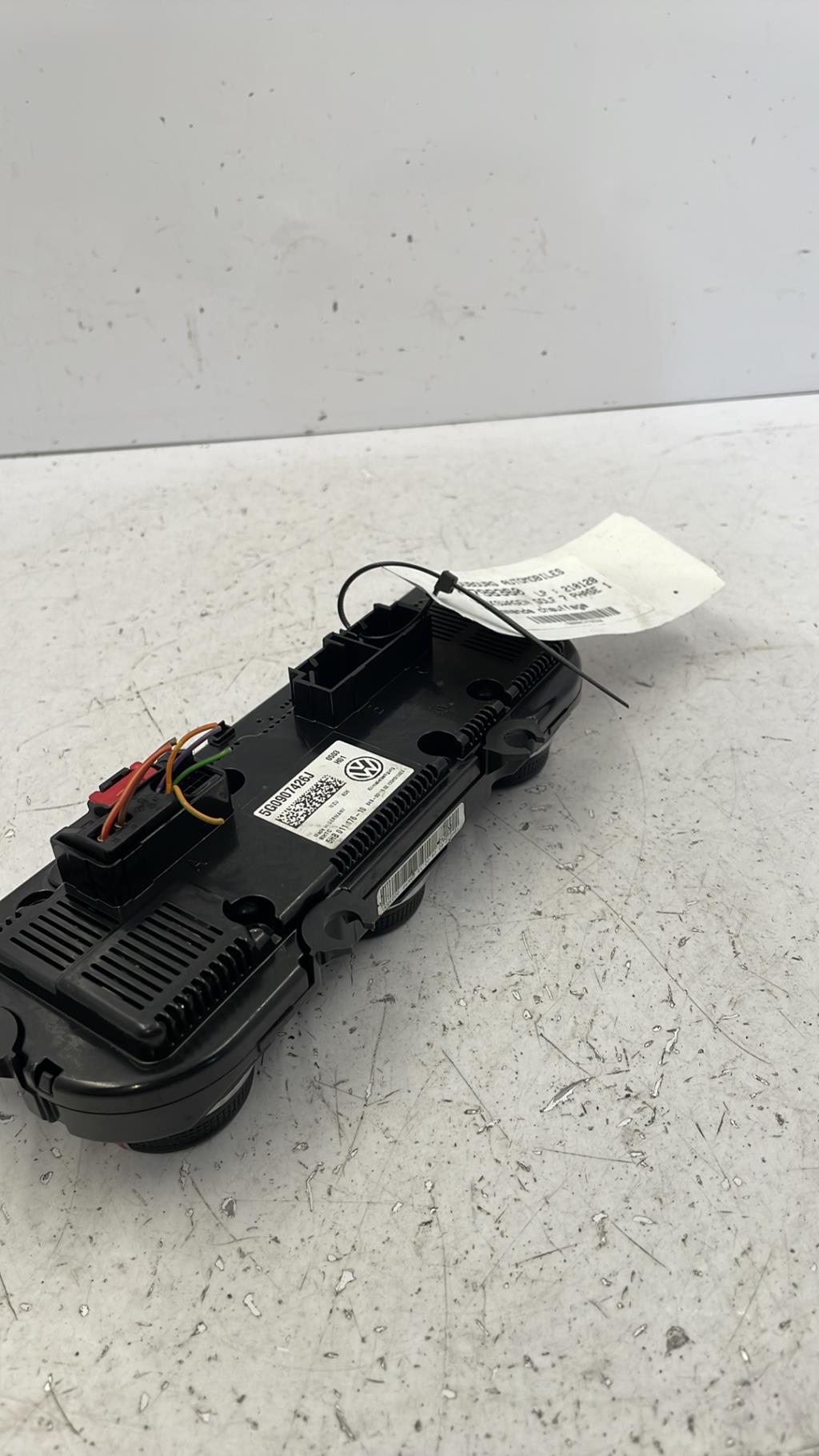 Commande chauffage VOLKSWAGEN GOLF 7 PHASE 1 Essence - 1