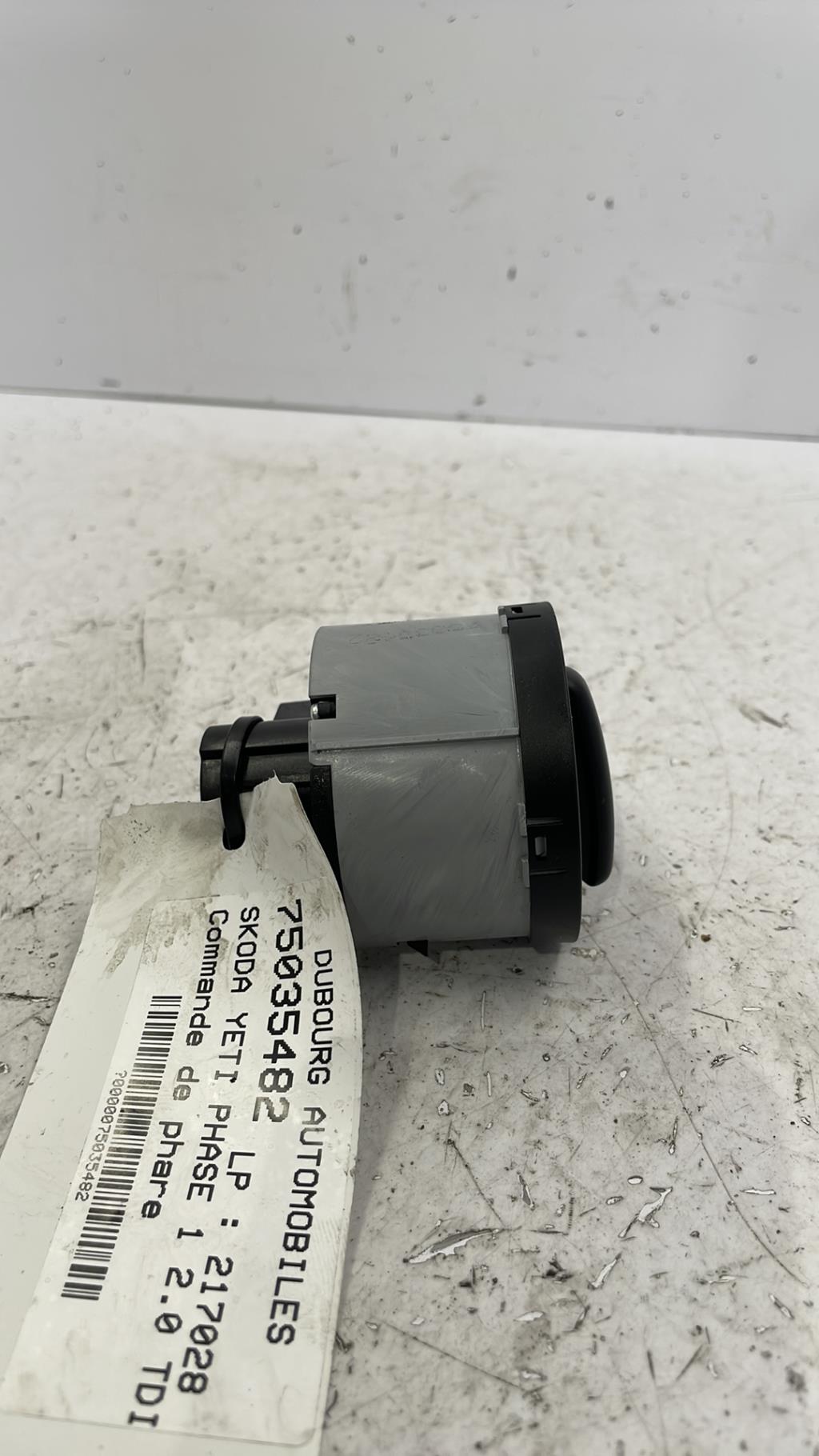 Commande de phare SKODA YETI PHASE 1 Diesel - 1