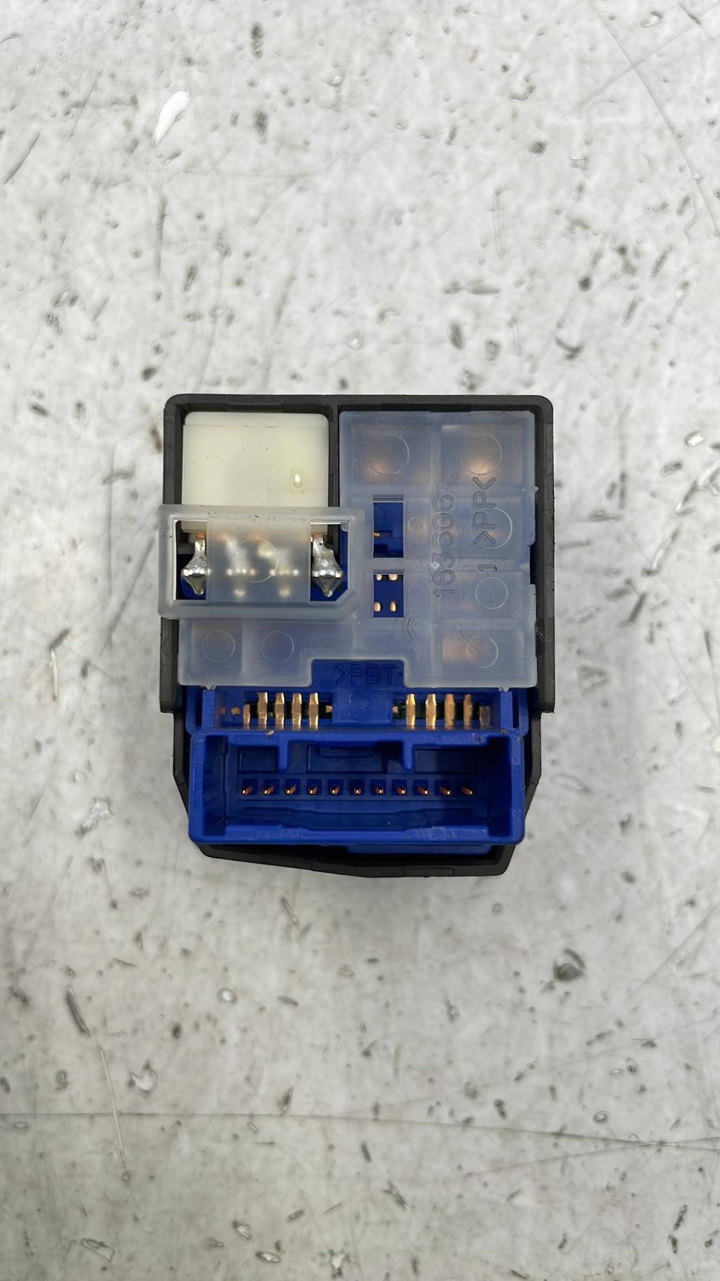 Commande retroviseurs TOYOTA AURIS 1 PHASE 2 Diesel - 1