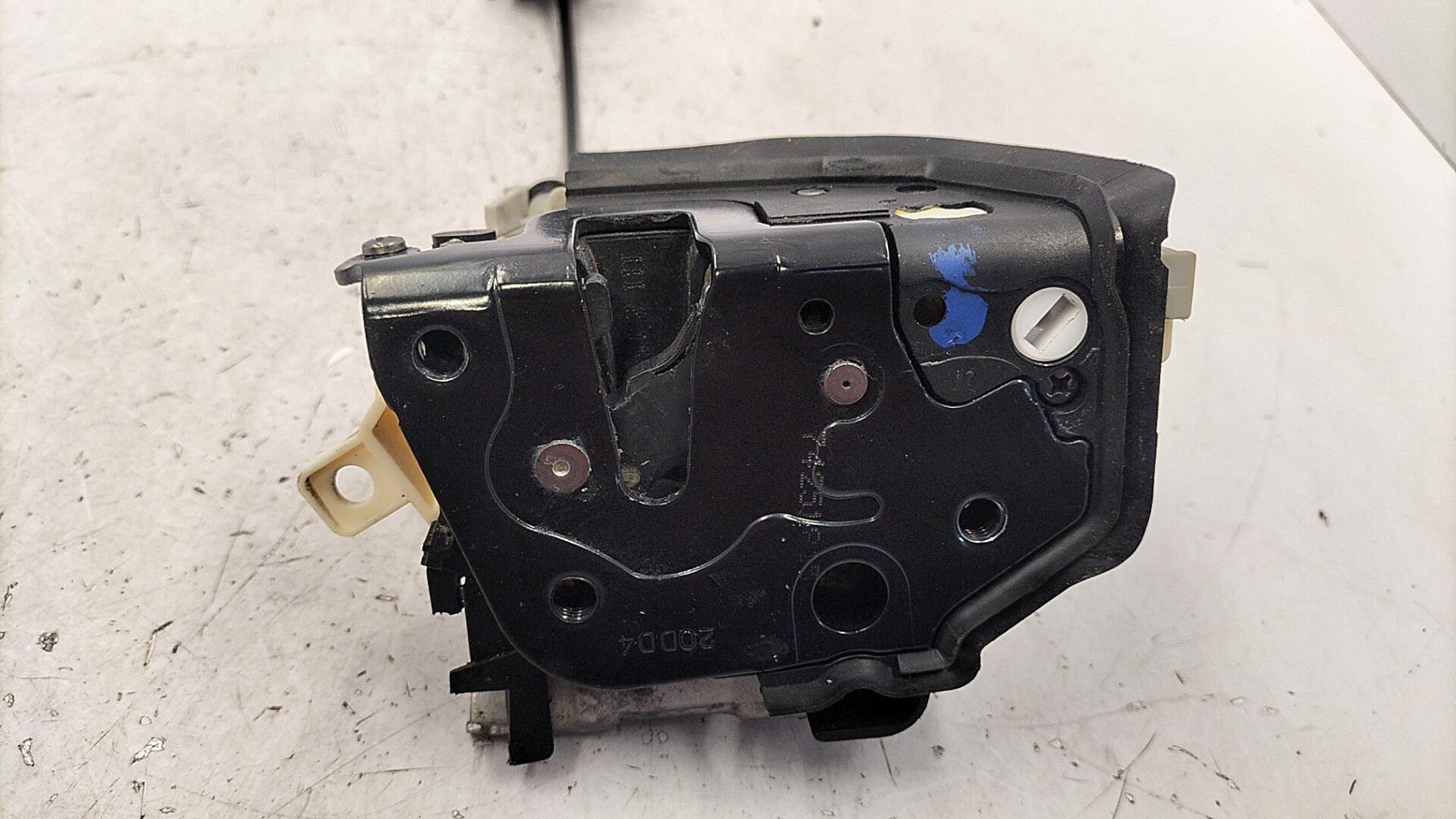 Serrure avant droit AUDI A3 3 PHASE 1 Essence - 1