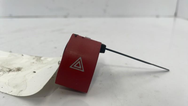 Bouton de warning SKODA OCTAVIA 2 PHASE 1 BREAK Diesel - 1