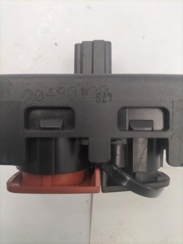 Bouton de warning RENAULT SCENIC 3 PHASE 1 Diesel - 1