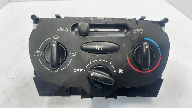 Commande chauffage PEUGEOT 206 PHASE 1 Diesel - 1