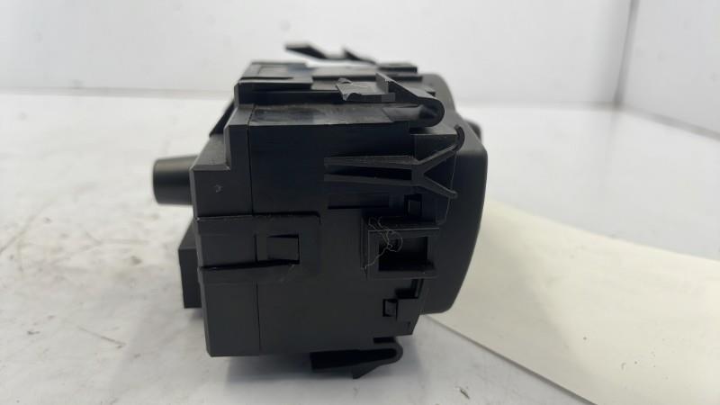 Commande de phare BMW SERIE 1 E87 PHASE 1 Essence - 1