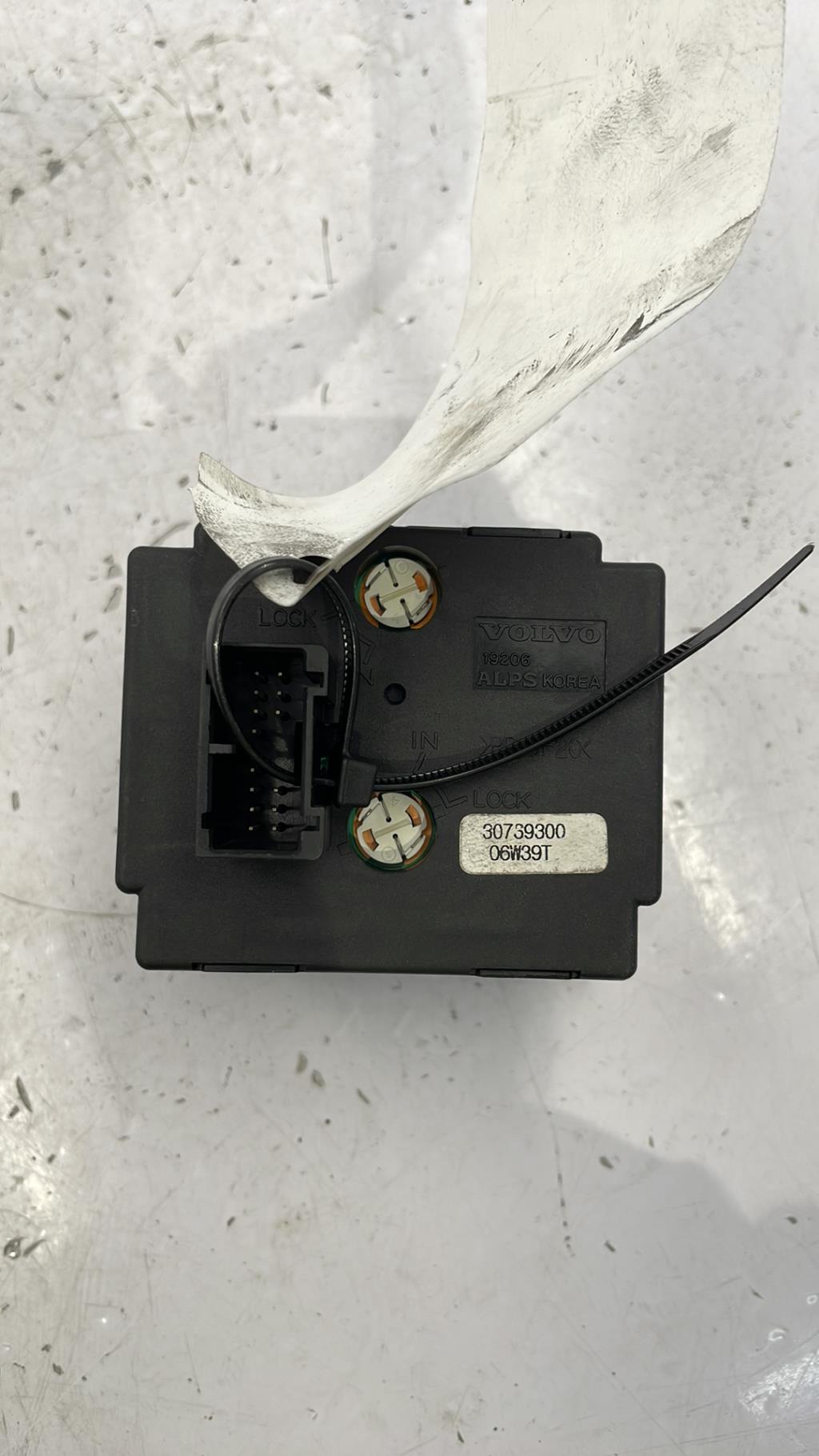 Commande de phare VOLVO V 50 PHASE 1 BREAK Diesel - 1