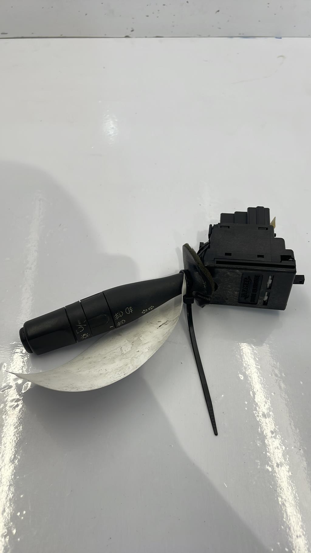Commodo phare PEUGEOT 106 PHASE 2 Essence - 1