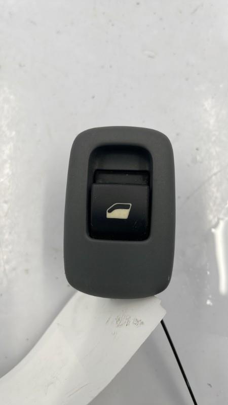 Interruttore lavacristalli posteriore destro CITROEN C5 1 PHASE 2 Diésel - 1