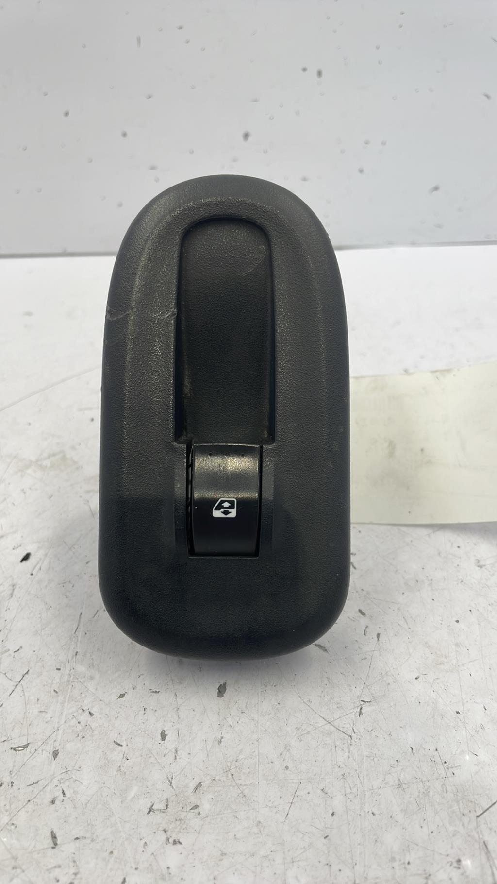 Interruttore lavacristalli anteriore destro RENAULT KANGOO 2 PHASE 1 Diésel - 1