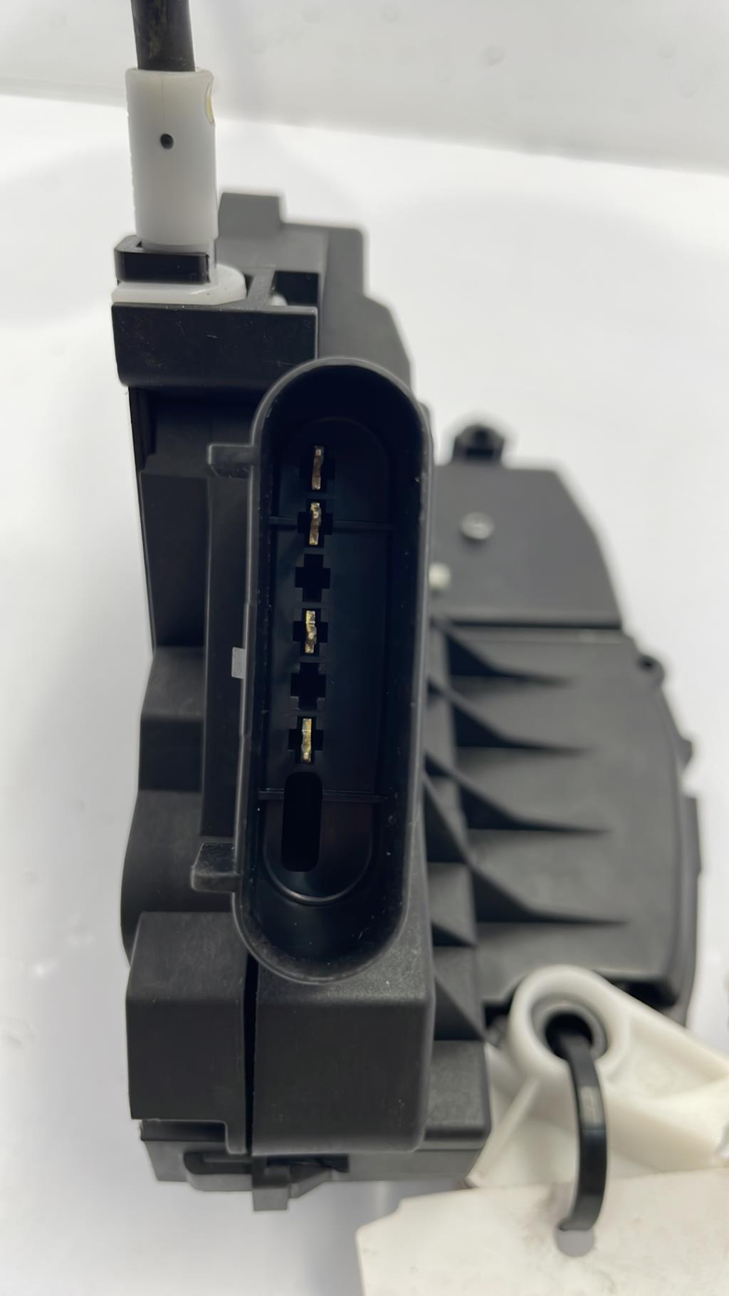 Serrure arriere gauche FORD FOCUS 3 PHASE 1 Essence - 1