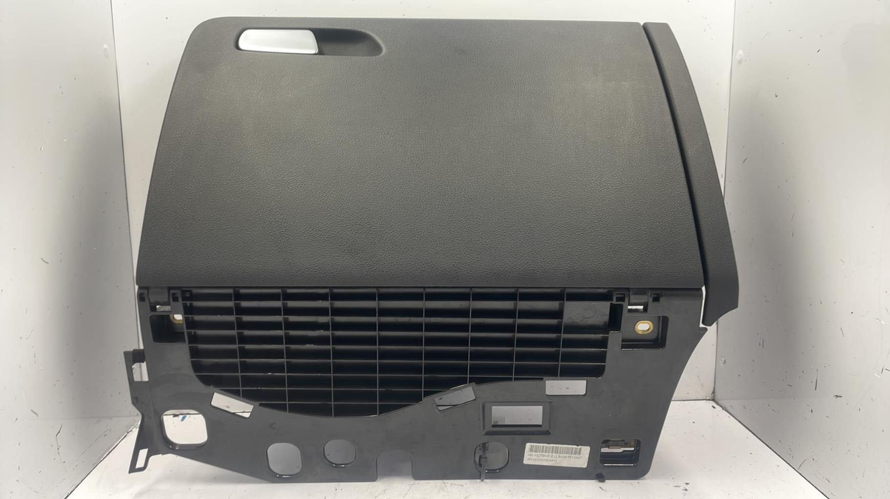 Boite a gants AUDI Q5 1 PHASE 1 Diesel - 1