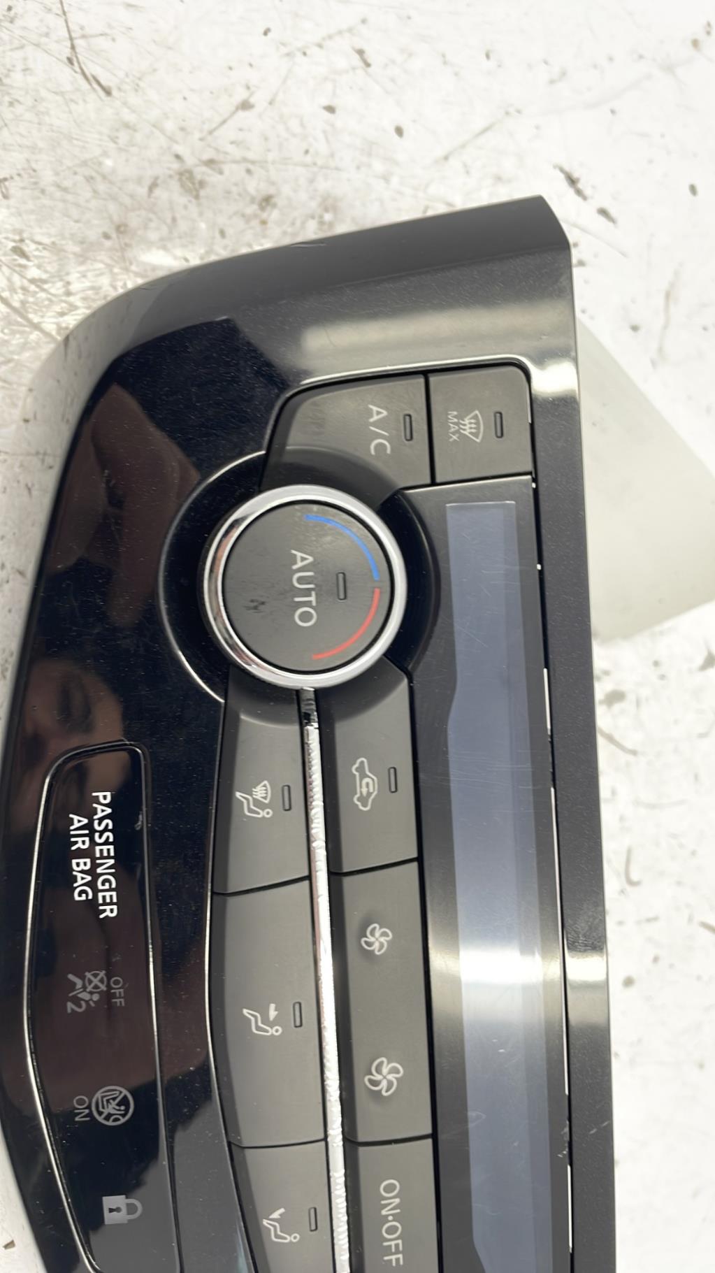 Commande chauffage NISSAN QASHQAI 2 PHASE 2 Diesel - 1