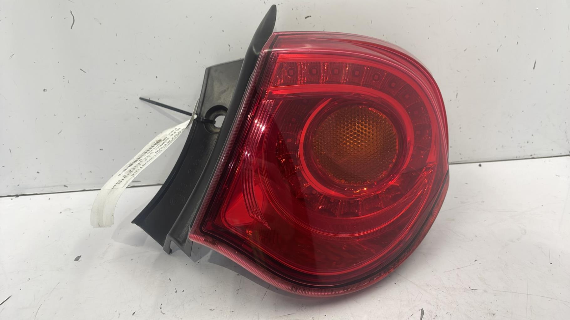 Fanale posteriore principale destro (luci) ALFA ROMEO GIULIETTA 2 PHASE 1 Diésel - 1