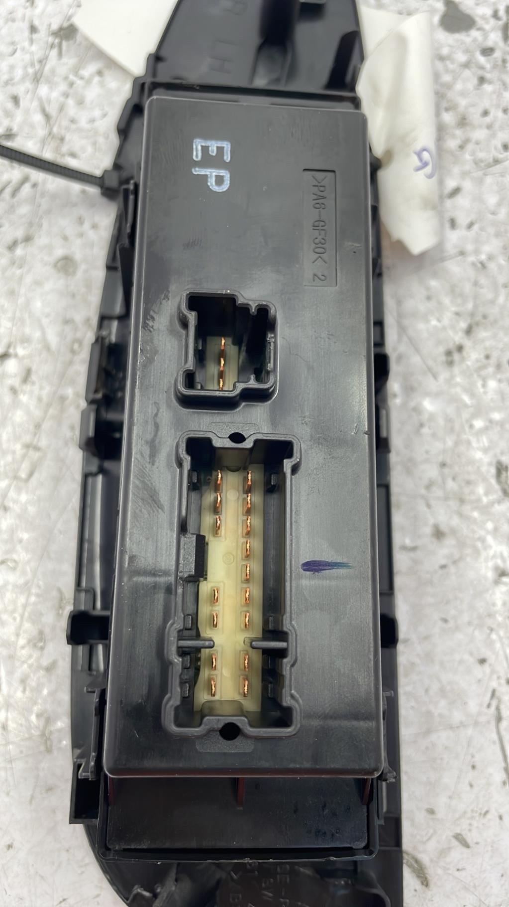 Interruttore alzacristalli NISSAN QASHQAI 2 PHASE 2 Diésel - 1