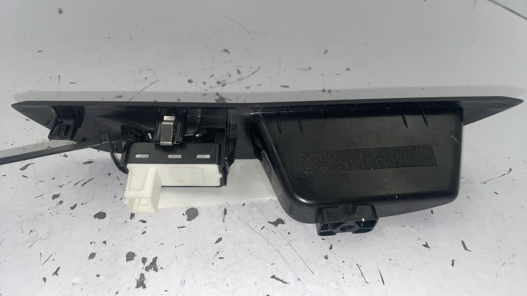 Interruttore lavacristalli posteriore sinistro PEUGEOT 208 2 Gasolina - 1