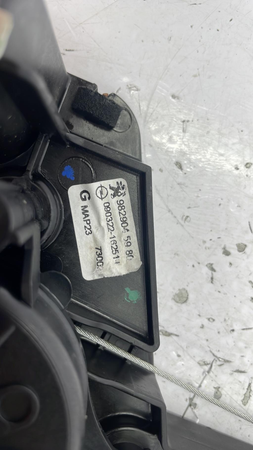 Alzacristalli elettrico posteriore sinistro PEUGEOT 208 2 Gasolina - 1