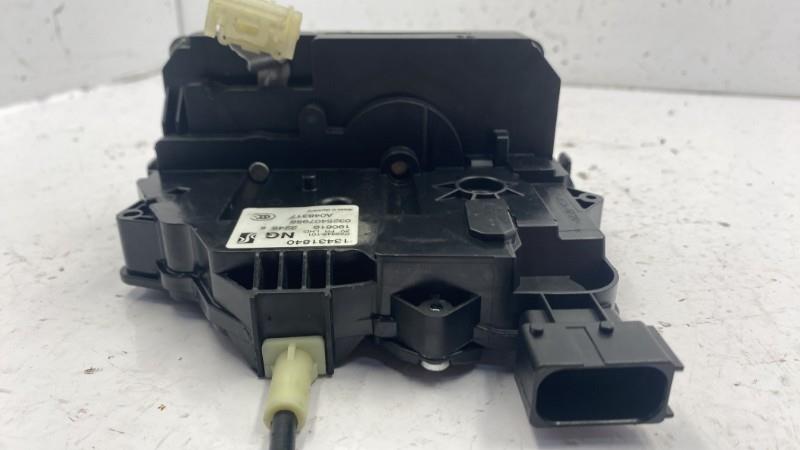 Serrure avant droit OPEL CORSA E Essence - 1