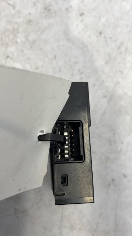 Bouton de warning SUZUKI SWIFT 4 Essence - 1