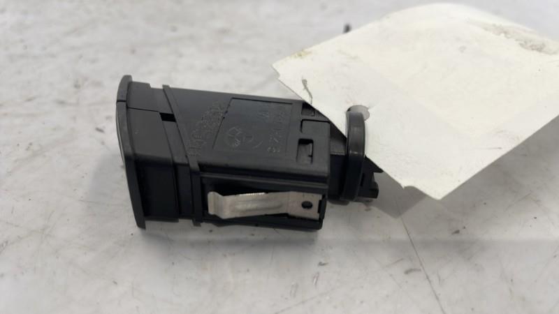 Interruttore luci emergenza BMW SERIE 1 F20 PHASE 1 Diésel - 1