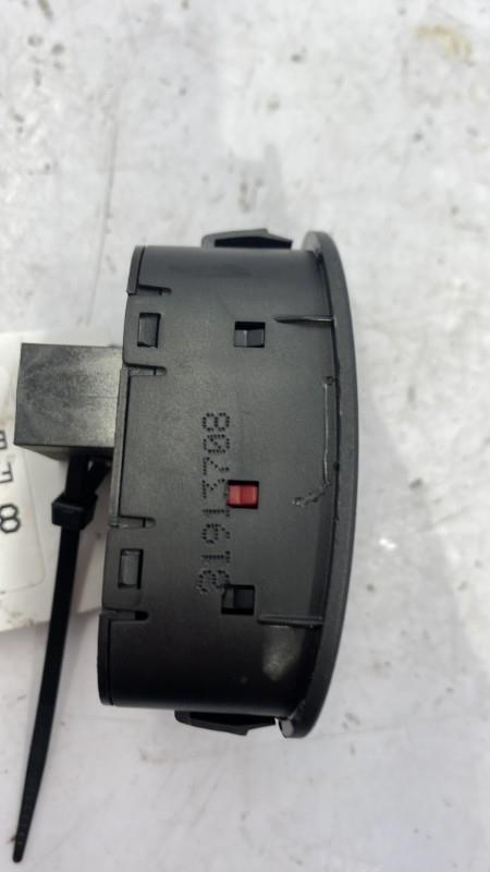 Bouton de warning FIAT QUBO  - 1