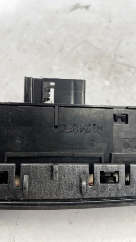 Bouton de warning PEUGEOT 308 1 PHASE 2 Diesel - 1
