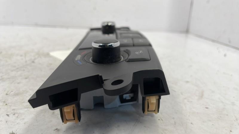 Commande chauffage SUZUKI SWIFT 4 Essence - 1