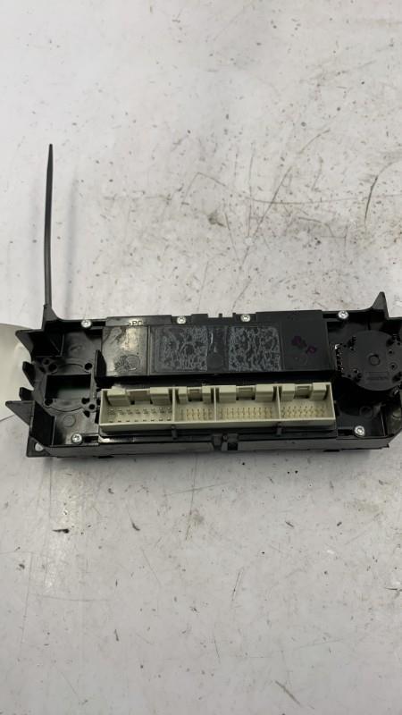 Commande chauffage VOLKSWAGEN GOLF 4 Diesel - 1