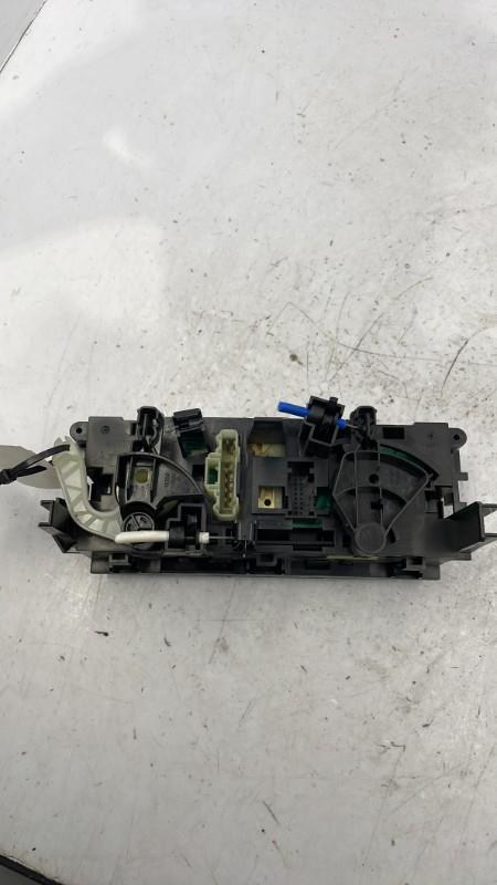 Commande chauffage PEUGEOT 207 PHASE 1 Essence - 1
