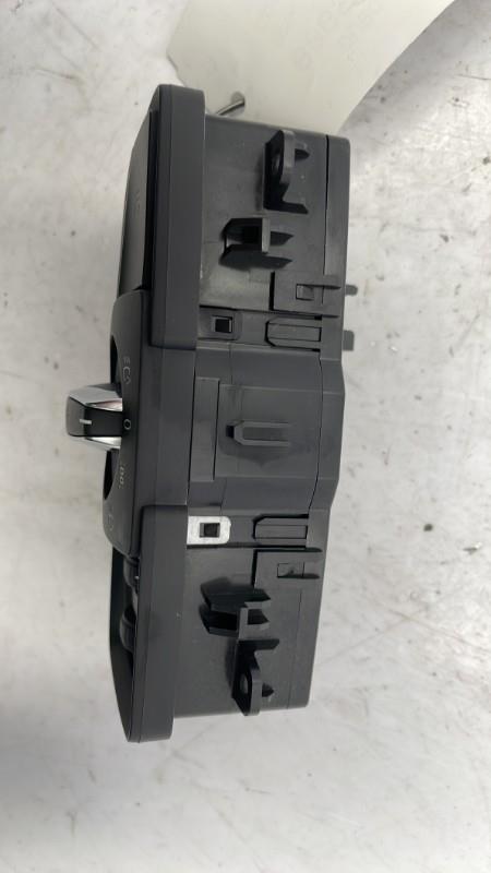 Commande de phare BMW SERIE 1 F20 PHASE 1 Diesel - 1