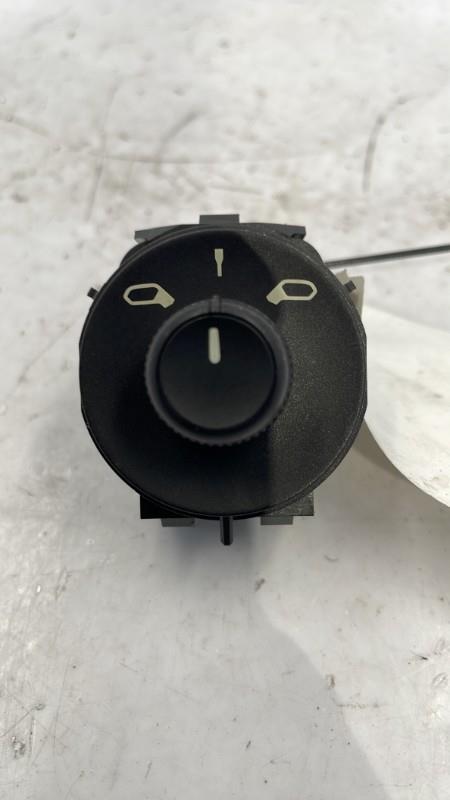 Commande retroviseurs CITROEN C4 CACTUS Diesel - 1