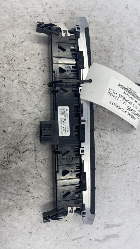 Bouton de warning AUDI A3 3 SPORTBACK PHASE 1 Diesel - 1