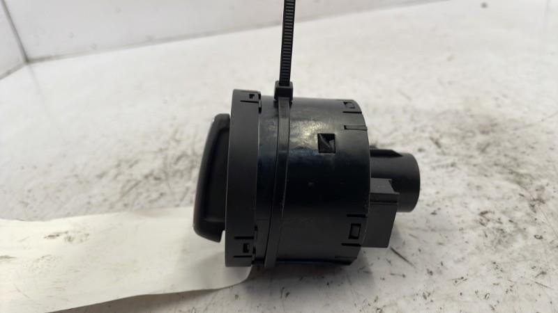 Commande de phare VOLKSWAGEN POLO 5 PHASE 2 Diesel - 1