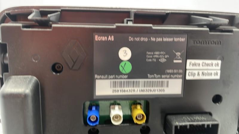 Ecran GPS RENAULT CLIO 3 PHASE 2 Essence - 1