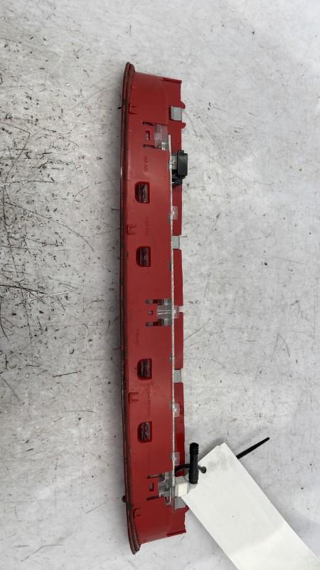 Luce stop centrale VOLKSWAGEN TOURAN 2 Diésel - 1