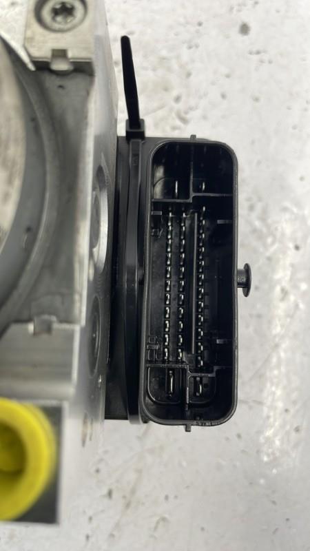 Blocco ABS (antibloccaggio freni) PEUGEOT 208 1 PHASE 1 Gasolina - 1