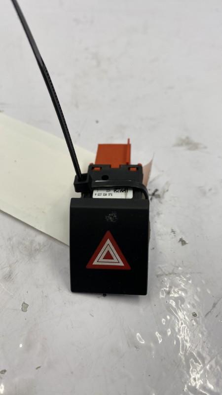 Bouton de warning SKODA ROOMSTER PHASE 1 Diesel - 1