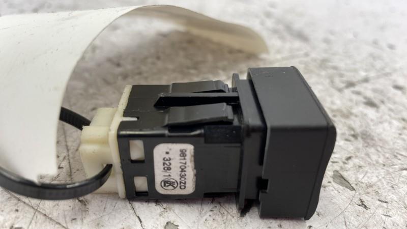 Bouton de warning CITROEN BERLINGO 3 M PHASE 1 Diesel - 1