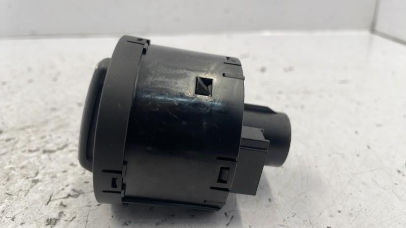 Commande de phare VOLKSWAGEN POLO 5 PHASE 2 Essence - 1