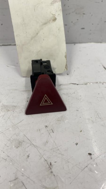 Bouton de warning PEUGEOT 307 PHASE 2 BREAK Diesel - 1
