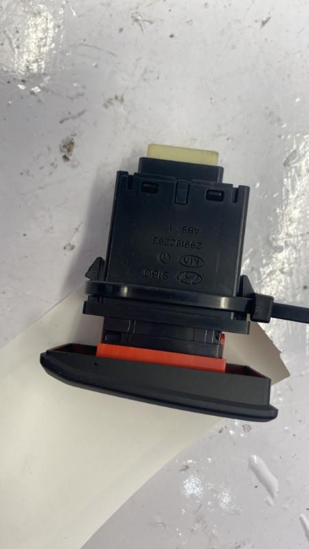 Bouton de warning KIA PICANTO 3 PHASE 1 Essence - 1