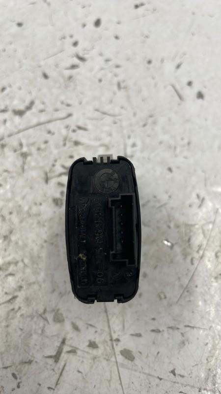Bouton de warning BMW SERIE 6 E64 CABRIO PHASE 2 Diesel - 1