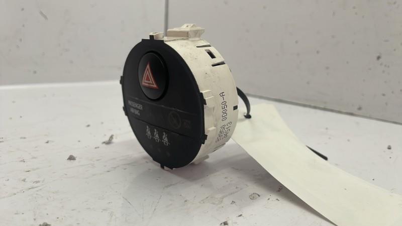 Interruttore luci emergenza TOYOTA YARIS 3 PHASE 1 Gasolina - 1