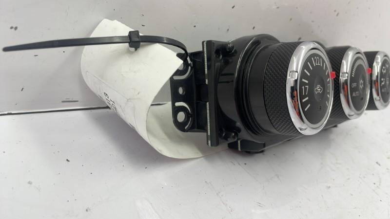 Commande chauffage CITROEN C-CROSSER Diesel - 1