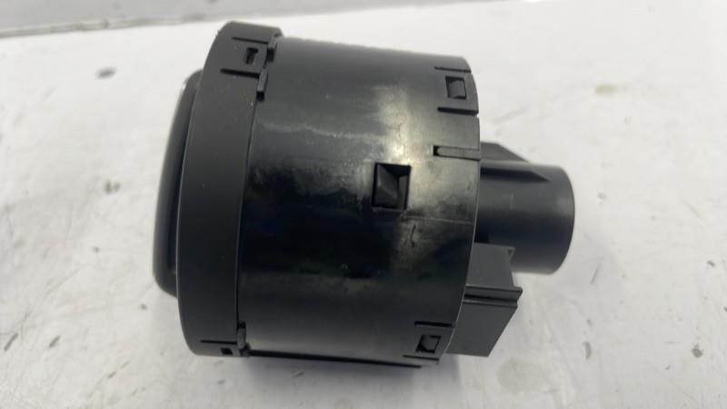 Commande de phare VOLKSWAGEN POLO 5 PHASE 2 Essence - 1