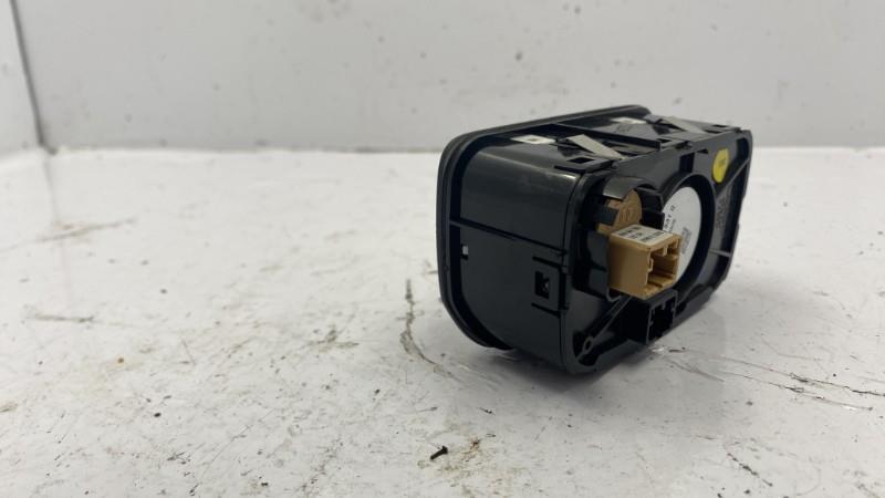 Commande de phare AUDI A3 3 PHASE 1 Diesel - 1