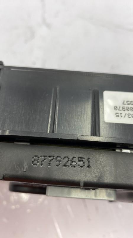 Ecran GPS RENAULT SCENIC 3 PHASE 3 Diesel - 1