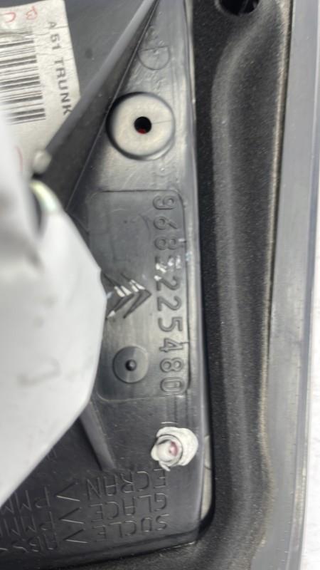 Feu arriere secondaire droit (feux) CITROEN C3 2 PHASE 1 Diesel - 1
