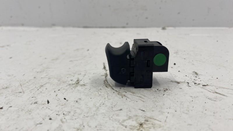 Interruttore lavacristalli anteriore destro AUDI A3 3 PHASE 1 Diésel - 1