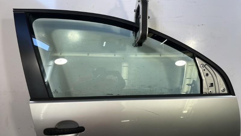 Portiera anteriore destra VOLKSWAGEN GOLF 5 Diésel - 1