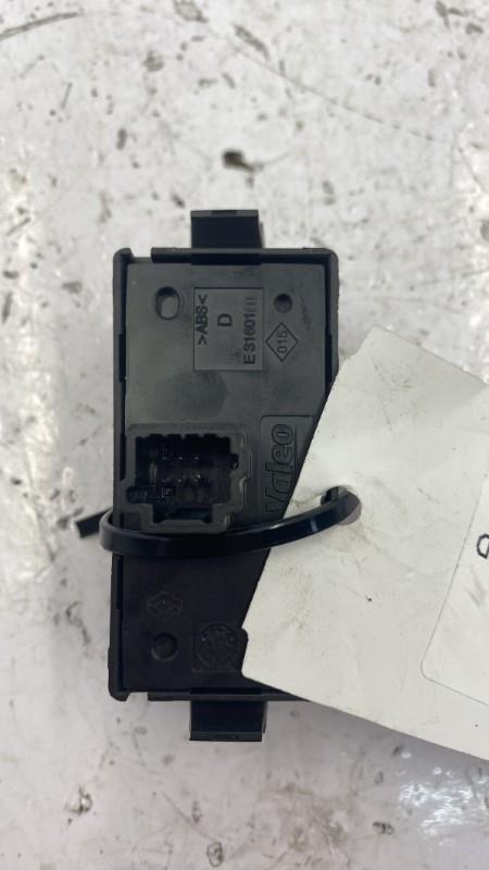 Bouton de warning FIAT TALENTO Diesel - 1